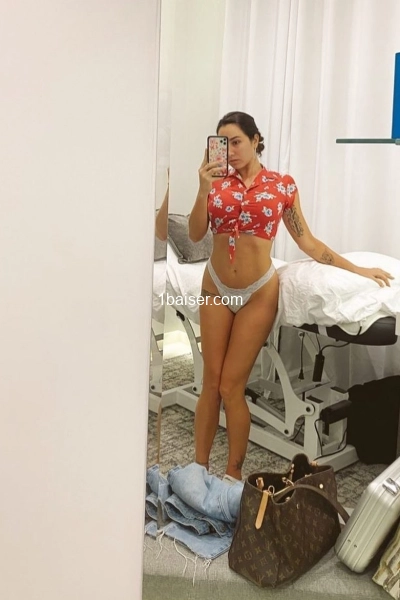 Leslie — Escort Rouen (1)