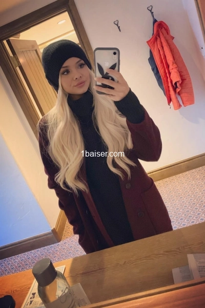 Elynee (1)