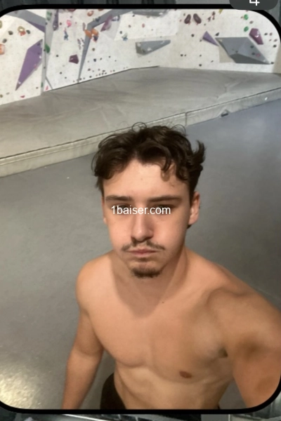Jeune escort homme 20 ans (hetero je prend uniquement les femmes) — Escort Montpellier (1)