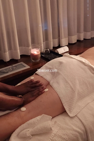 Massages naturistes tantriques, body-body