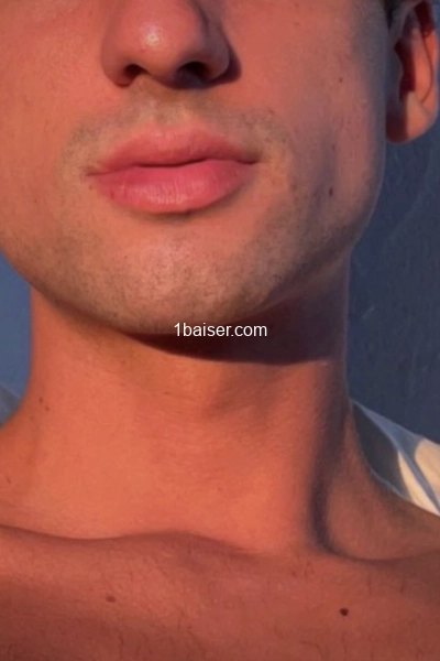 jeune twink parisien