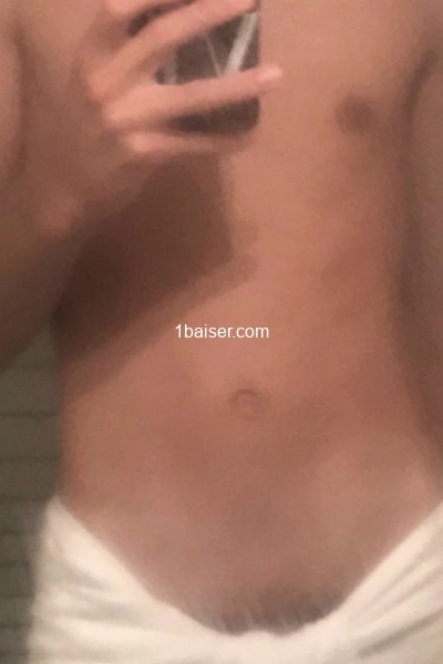 jeune twink parisien