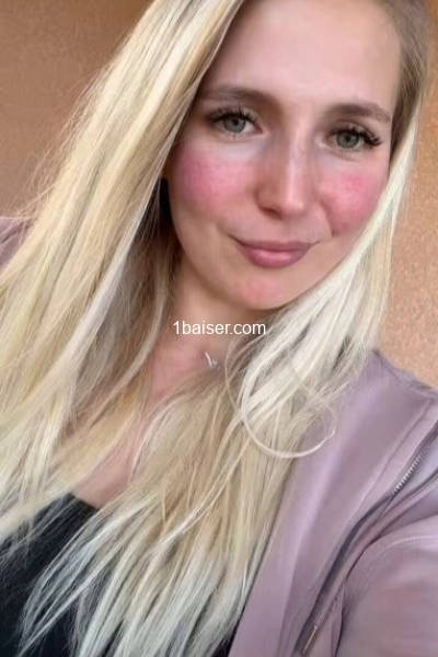 Escorte et coach sexuelle disponible immédiatement  — Escort Manche (1)