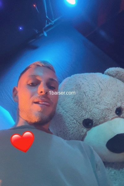 Homme  — Escort Nord (1)