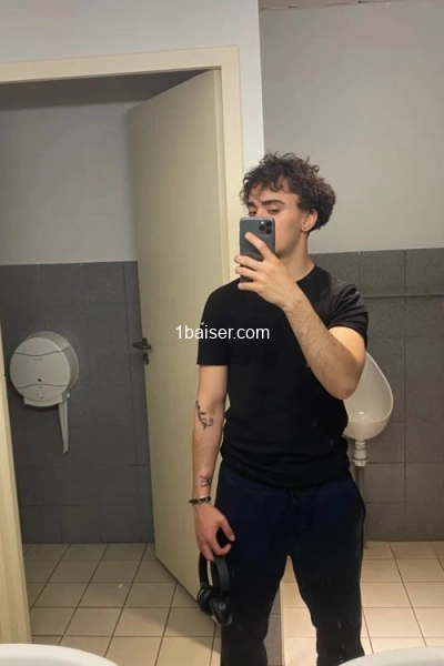 jeune étudiant chaud — Escort Bordeaux (1)