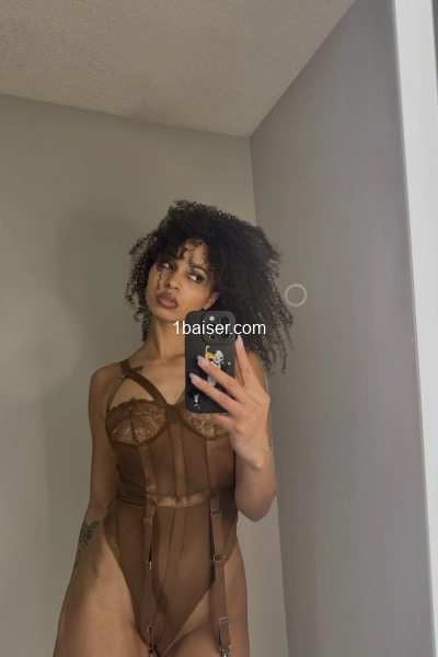 Phanie — Escort Lyon (1)