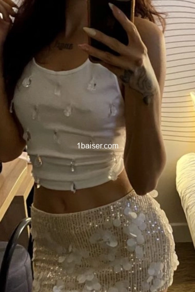 Jeune femme cherche homme mature 