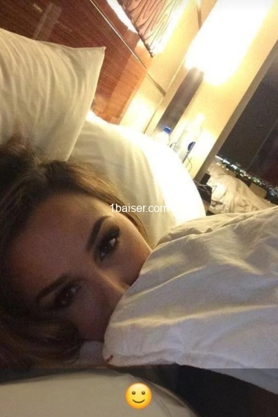 Jolie et Sexy Laeticia 