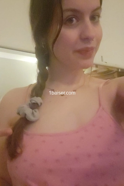 Amélie Hot pour rdvs coquins