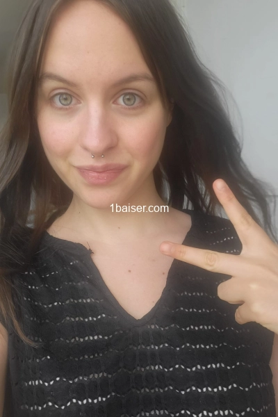 Amélie Hot pour rdvs coquins