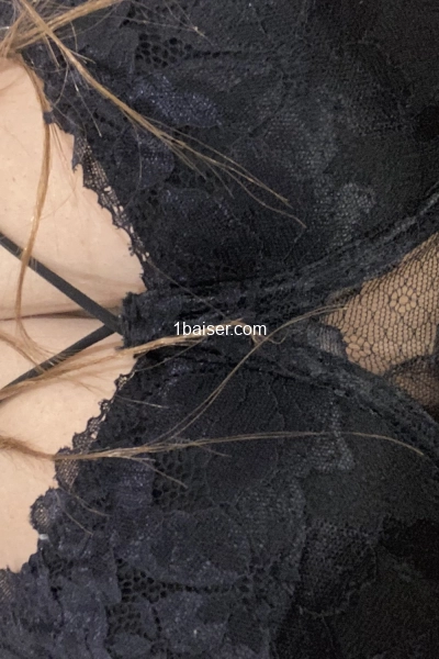 Une latina chaud et pulpeuse 