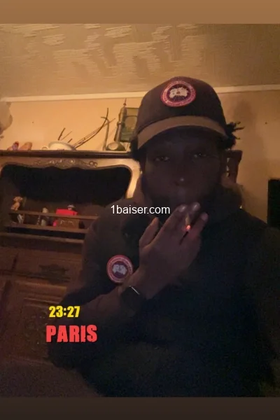 Black 75 — Escort Paris