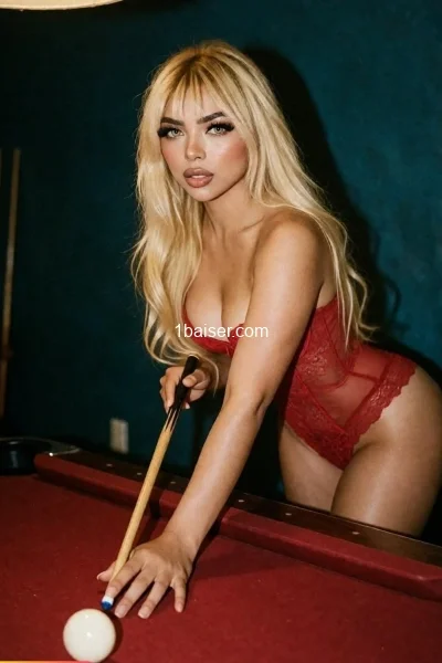 Violetta — Escort Dinan
