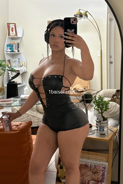 Julie — Escort Jura (1)