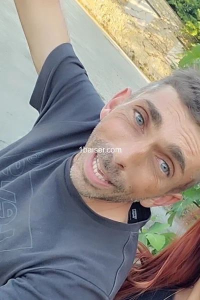 Escort à Pessac : Niklass, Homme (2/3)