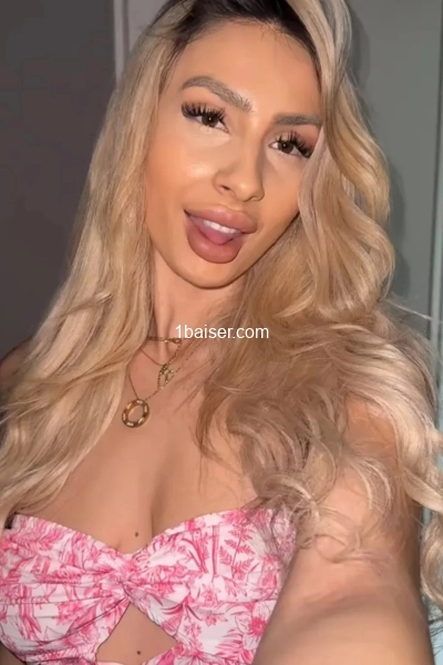 Escort à Ajaccio : Rose, Femme (2/2)