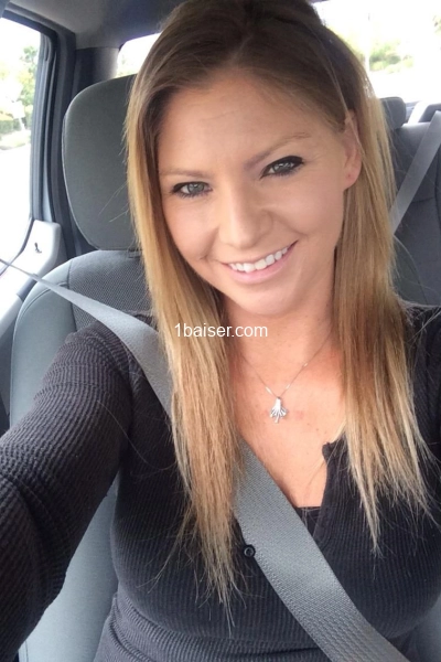 Escorte disponible  — Escort Ajaccio (1)
