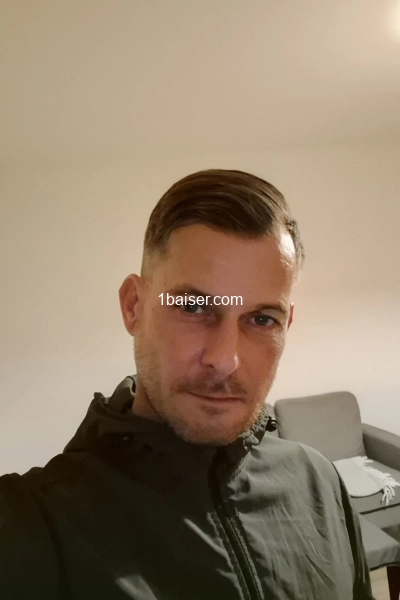 Rod1384 — Escort Marseille (1)