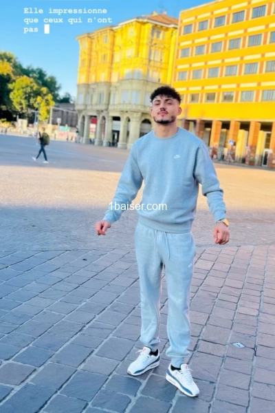 Rayen hajji — Escort Antibes (1)