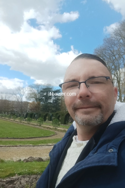 Sébastien — Escort Cher (1)