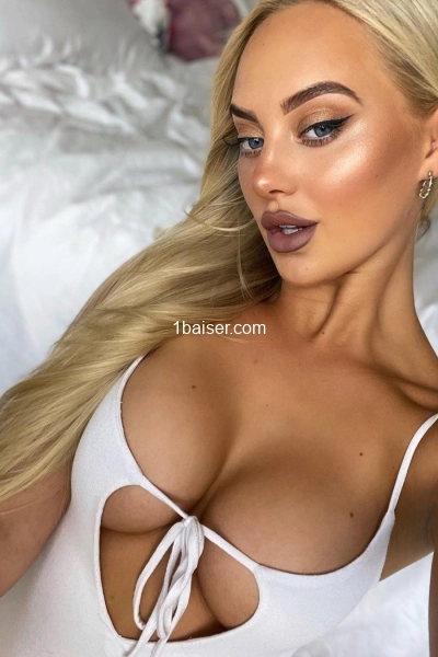 Riha — Escort Correze (1)
