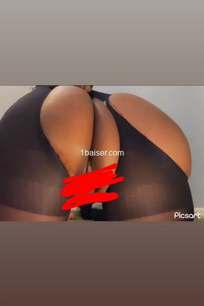 Mini blackie de retour pour vos queues  — Escort Paris (1)