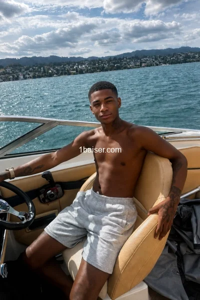Escort à Lyon : Black gay Top, Homme (2/3)