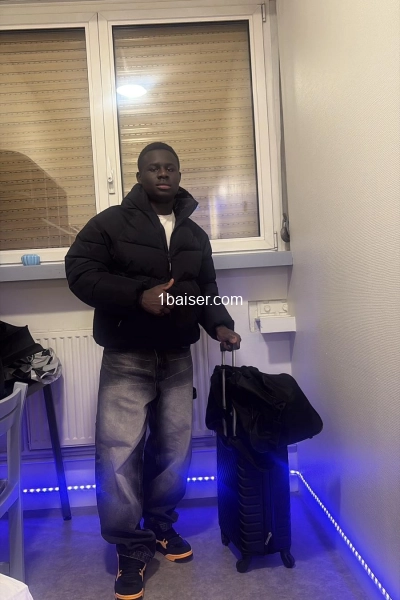 Balla Kante — Escort Metz (1)