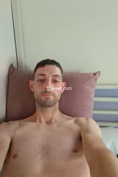 Recherche femme pour me sucer et baisser  — Escort Isere (1)
