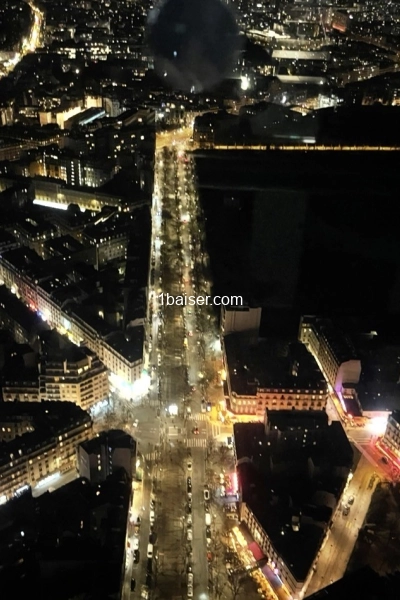 Homme black sympa disponible pour ton plaisir 