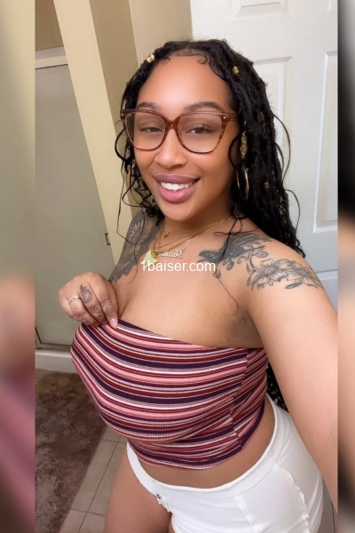 Yanari — Escort Paris (1)
