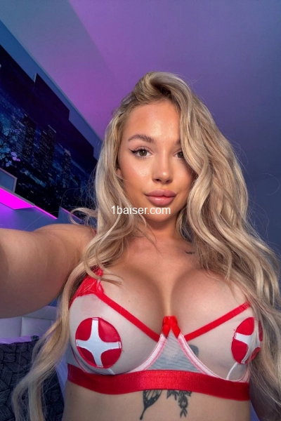 Baisse moi Nadia sexy   — Escort Annecy (1)