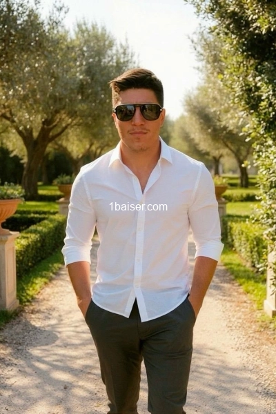Thiago colombien homme pour femmes mûres  — Escort Val de Marne (1)