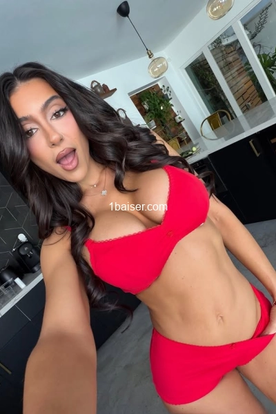 Bella — Escort Paris (1)