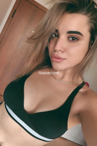 Estellaa — Escort Lyon (1)