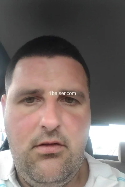 Escort in Tergnier : Gregoire02, Male (2/3)