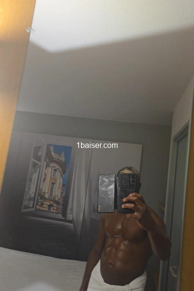 Masseur body body tantrisme érogènes pour femme uniquement  — Escort Toulouse