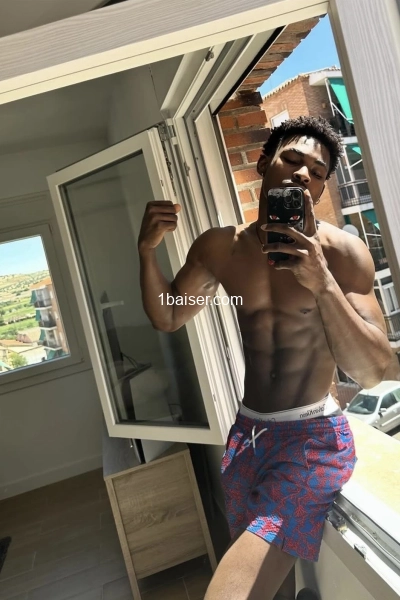 Escort in Loir et Cher : Nelson , Male (2/2)