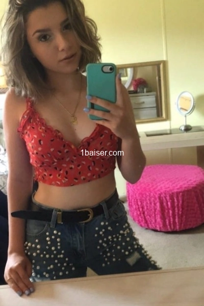 Coralie — Escort Paris (1)