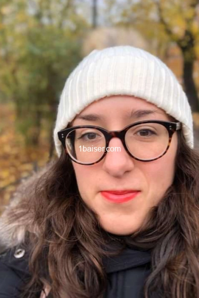 Disponible — Escort Levallois Perret (1)