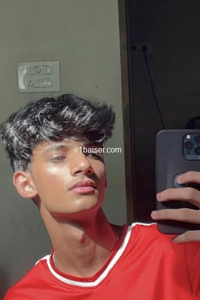 Escort à Strasbourg : Valentino, Homme (2/3)