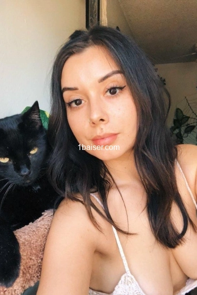 Disponible-pour-vous — Escort Paris (1)
