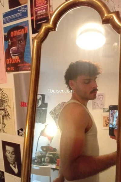 Cléo — Escort à Paris, Homme (1/3)
