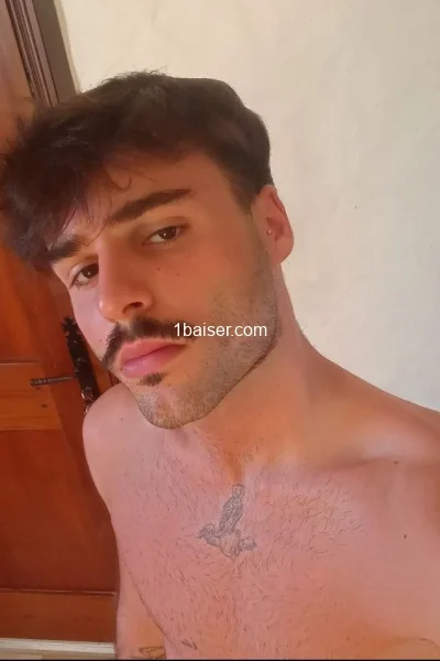 Escort à Paris : Cléo, Homme (2/3)