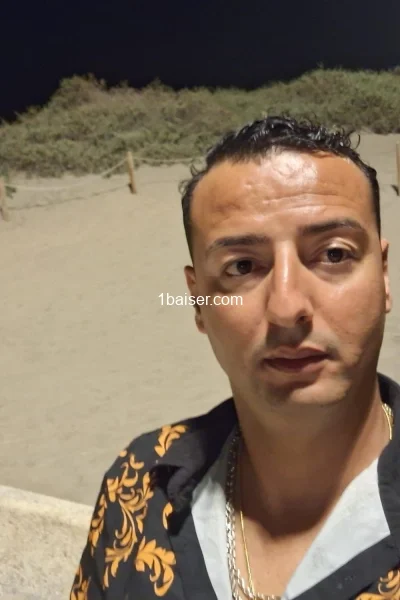 Escort à Cotes d'Armor : Sabrii, Homme (2/3)