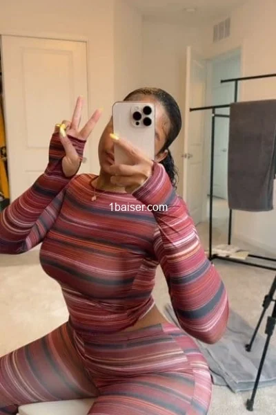 Escort à Montpellier : Alexandrine, Femme (2/3)
