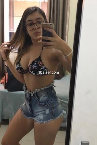 Naomi — Escort Cannes (1)