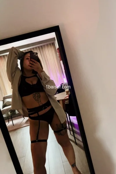 Escort in Vitry sur Seine : Elsa, Female (2/3)