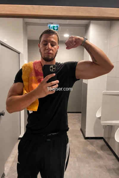 Escort à Loire Atlantique : Ragnar, Homme (2/3)