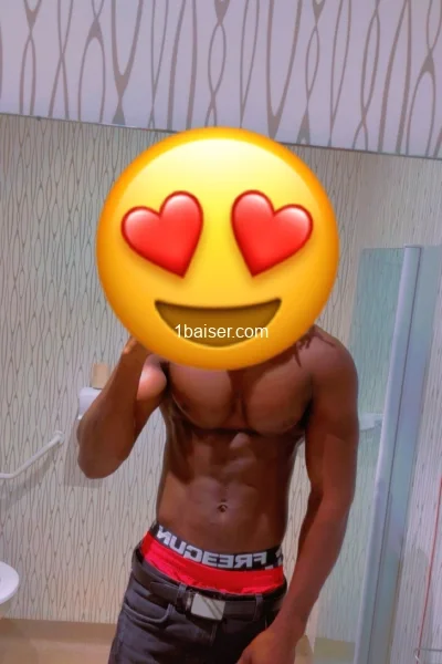Escort in Poitiers : Seydou, Male (2/3)